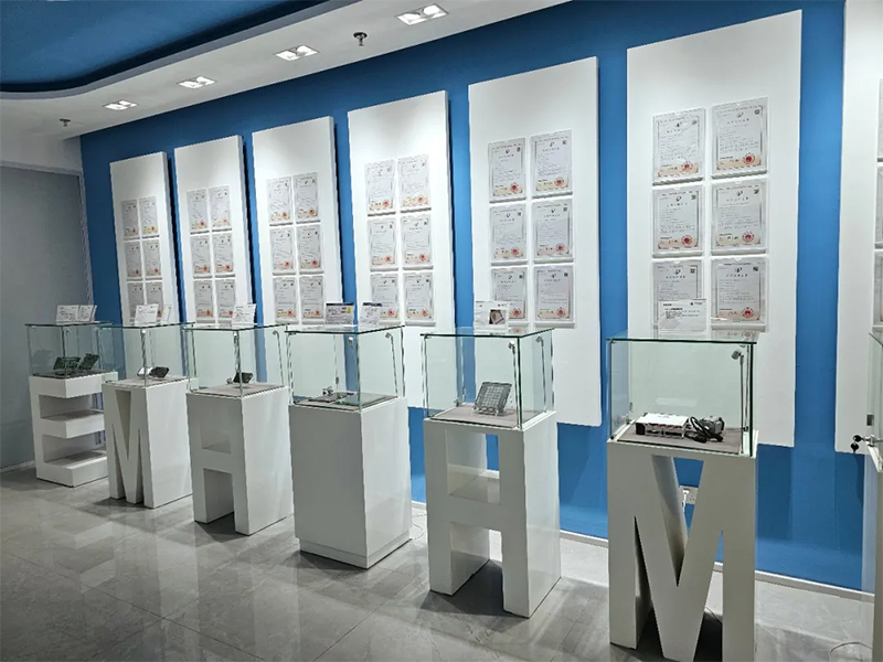 1749193373565461.jpg 京微齐力(部分)专利展示墙.jpg